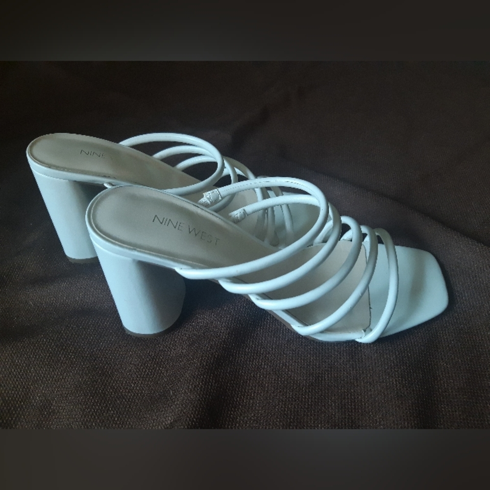 Nine West off-white Heels 8 1/2